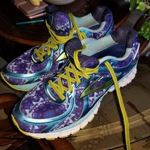 Asics Brooks  GTS Athletic Shoes